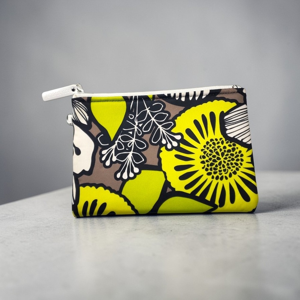 Vera Bradley Floral Zip Pouch Cosmetic Bag Lime Green Black White‎ Graphic Print